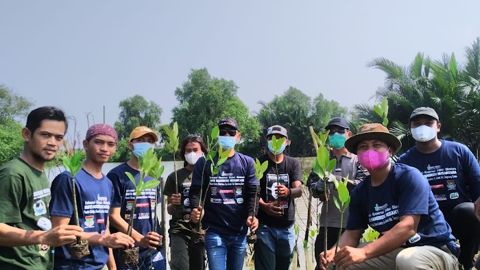 IMANU InfoTerbit Grup Tanam Seribu Bibit Mangrove di Kp. Selatip Desa Lontar Kemiri
