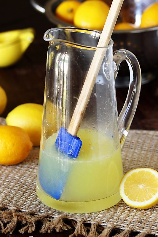 How to Make Homemade Lemonade The Kitchen is My Playground