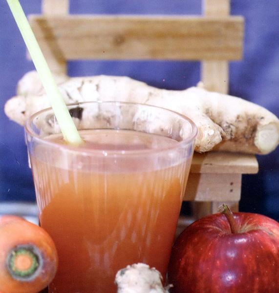 Manfaat jus apel dan wortel dapat menurunkan kolesterol