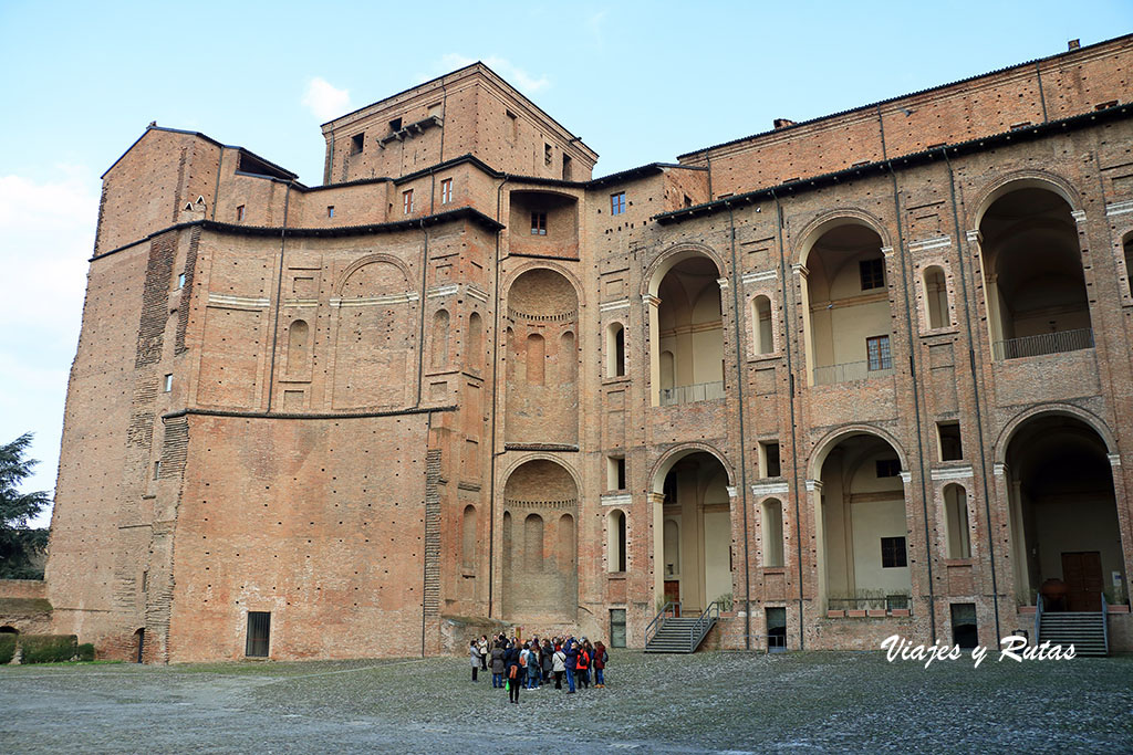 Palacio Farnesse, Piacenza