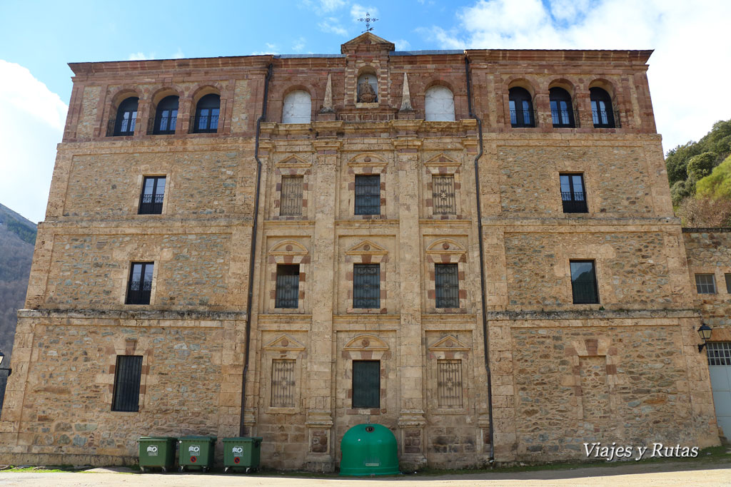 Exterior del Monasterio de Valvanera. La Rioja