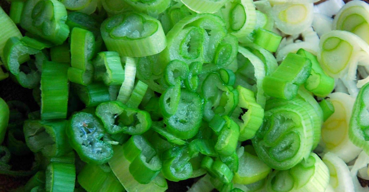 A Detox Soup for Cold Winter Days Cabbage and Tomatoes FatBurning Soup HinesSight Blog