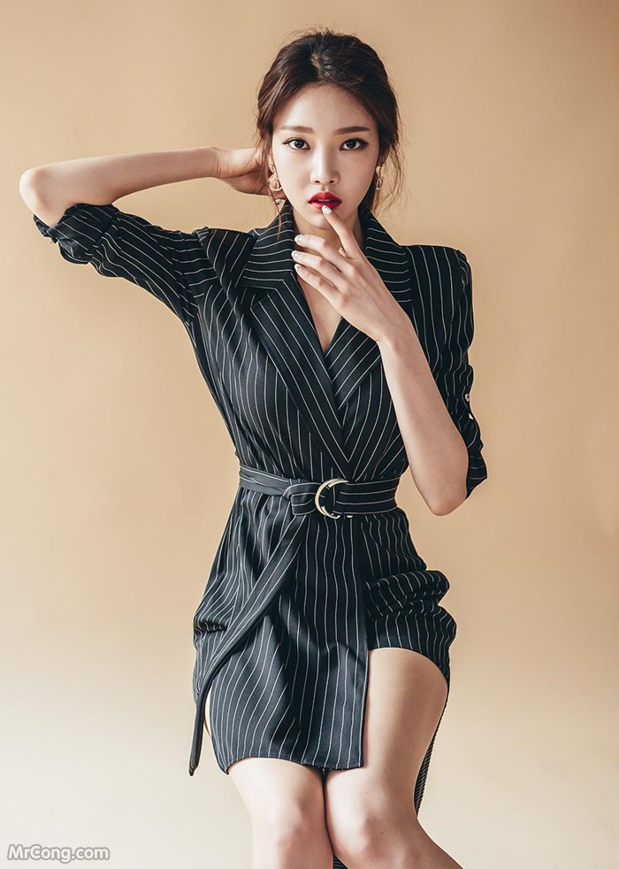 Beautiful Park Jung Yoon in the April 2017 fashion photo album (629 photos) photo 21-17