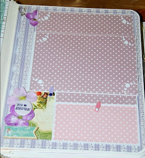 И роза падает с куста...Или нежный альбом в ретро стиле для малышки.