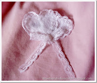 http://strawberrybutterscotch.blogspot.com/2016/01/lace-twin-hearts-hair-clip-tutorial.html