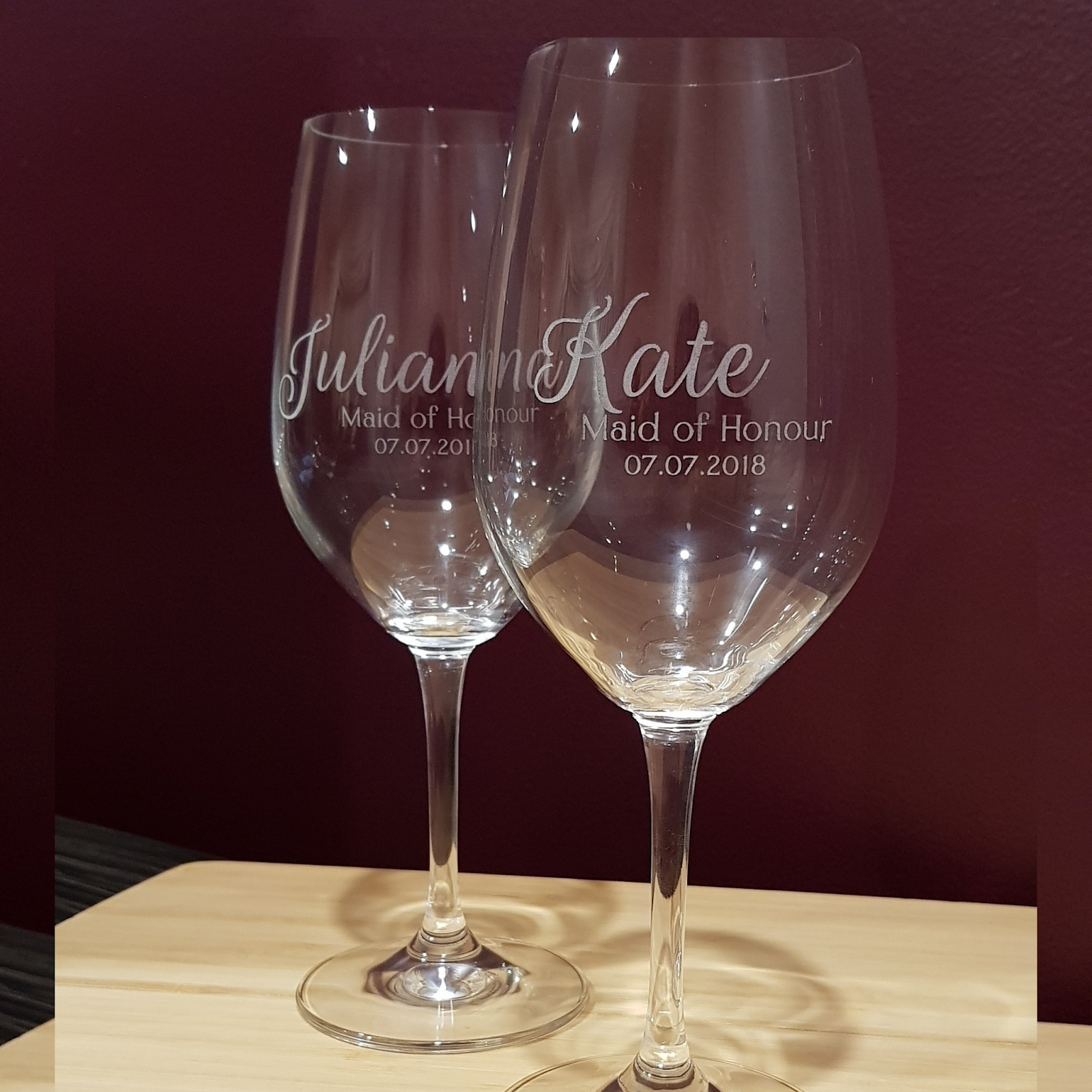 Shopping Purchase Personalised Wine Glasses for Wedding