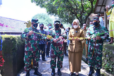 Dimasa Pandemi Covid-19 Desa Sedong Lor Diserbu Prajurit TNI Dimasa Pandemi Covid-19 Desa Sedong Lor Diserbu Prajurit TNI