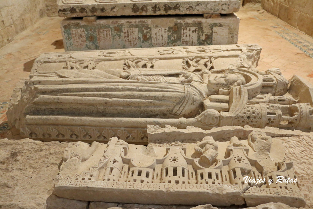 Sepulcros del Monasterio de Palazuelos, Valladolid