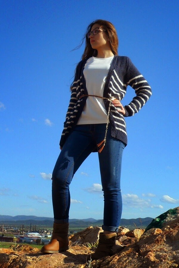 CASUAL LOOK BY CLOSSET GROVE