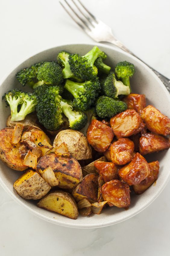 Skinny Chicken and Roasted Potato Bowl - Easy Recipes Mom