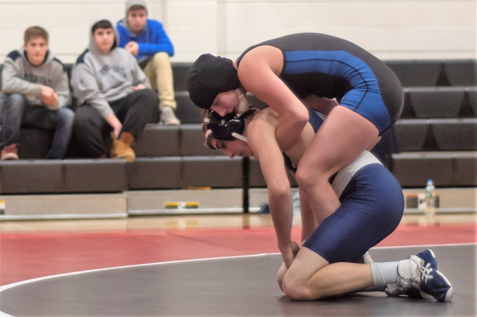 Men Wrestling Women Female Wrestler Pins A Male Wrestler