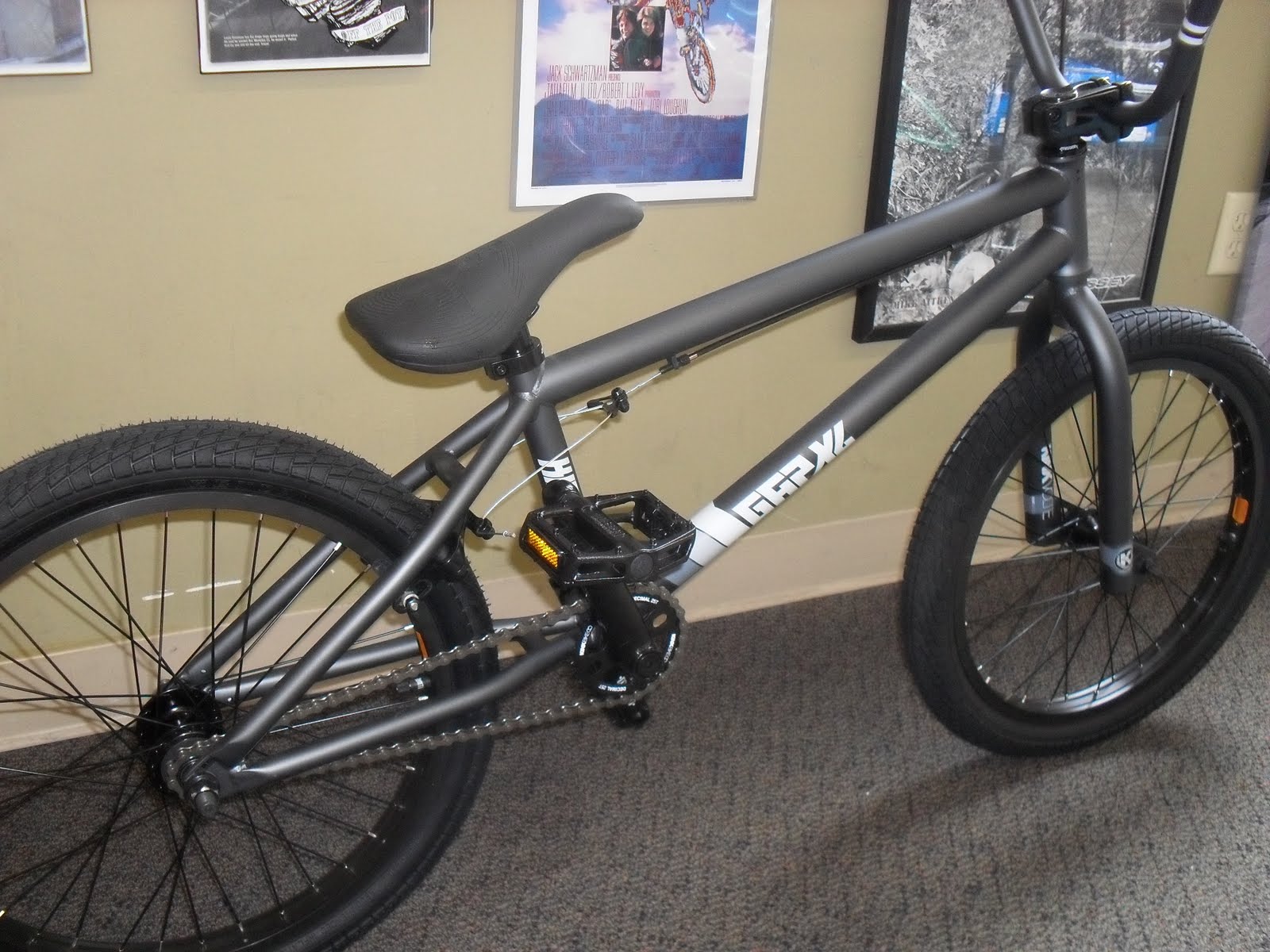 EASTERN BOARDER NASHUA New Kink BMX Completes