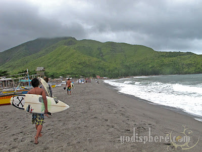 Surfers at Pundakit Zambales