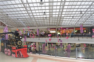 TINTAL PLAZA Centro Comercial en Bogota Colombia FOTO de TINTAL PLAZA Centro Comercial