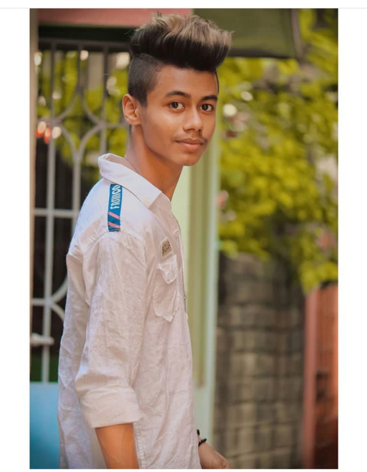 Debjit 07 Tik Tok Star Biography Age Girlfriend Family More Akhil cj was born in 1996 in kerala, india in a hindu family. debjit 07 tik tok star biography age