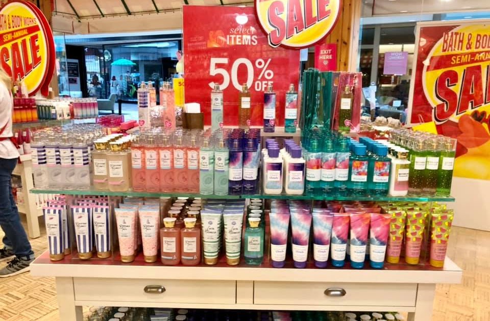 Life Inside the Page Bath & Body Works Semi Annual Sale 2021 Store