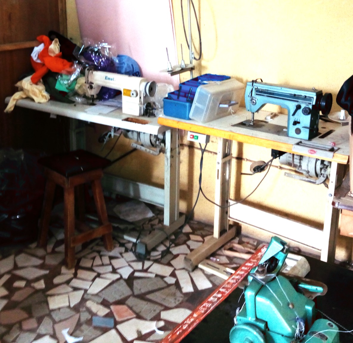 Need pastor vestment choir robe academic gown uniform at alimosho Lagos