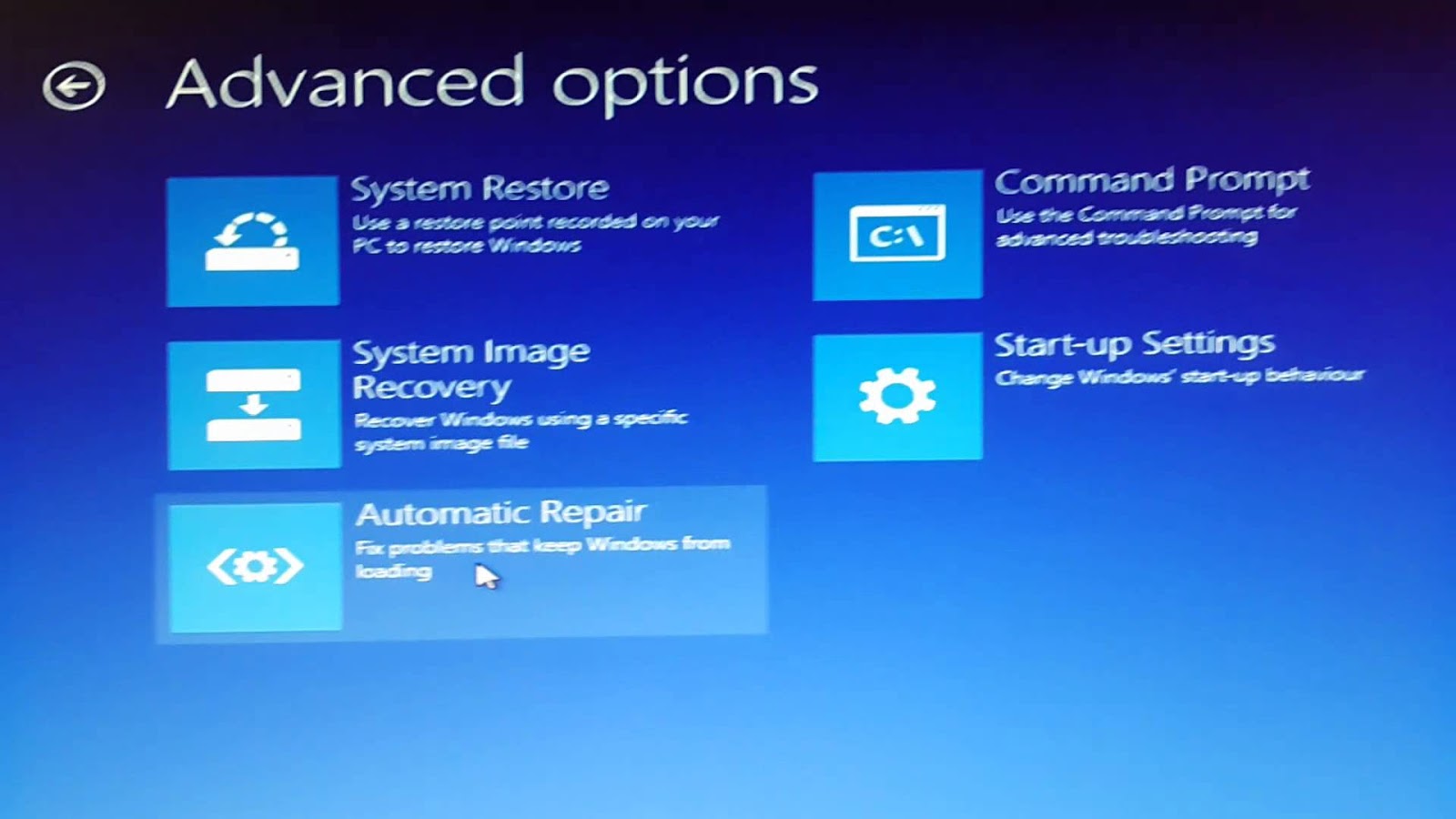 Nettoyage N'éteignez Pas L'ordinateur Windows 10 Preparation windows 10 bloqué - Astucesinformatique