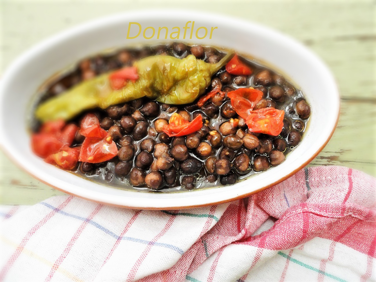 CUCINA PUGLIESE Ceci neri con peperoni fritti