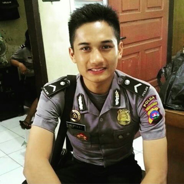 TNI POLRI KECE: Foto - Foto Polisi yang Keren