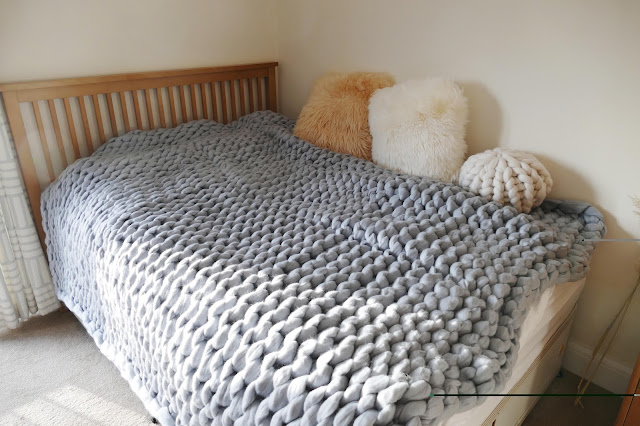 NS Timeless Review, NS Timeless blog review, NS Timeless etsy, NS Timeless chunky knitted blanket