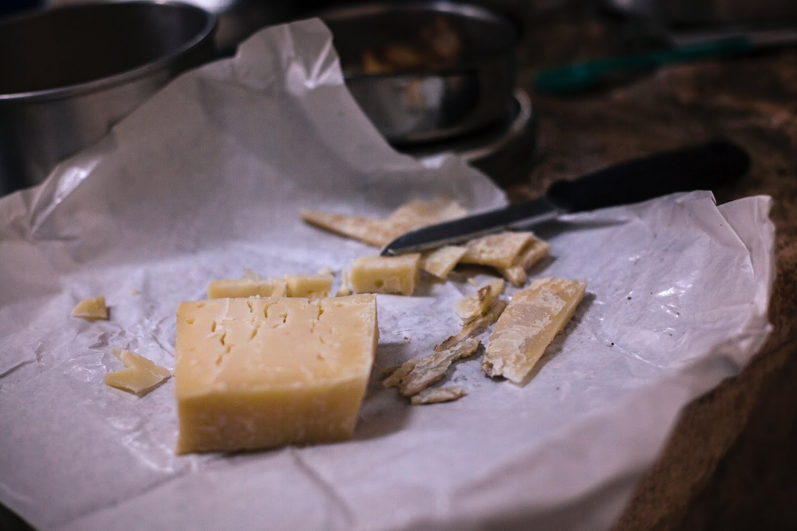 英語の比喩表現 チーズを切ったの誰 は何を意味する