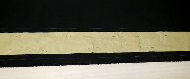 Margen de costura del patrón señalado sobre la tela