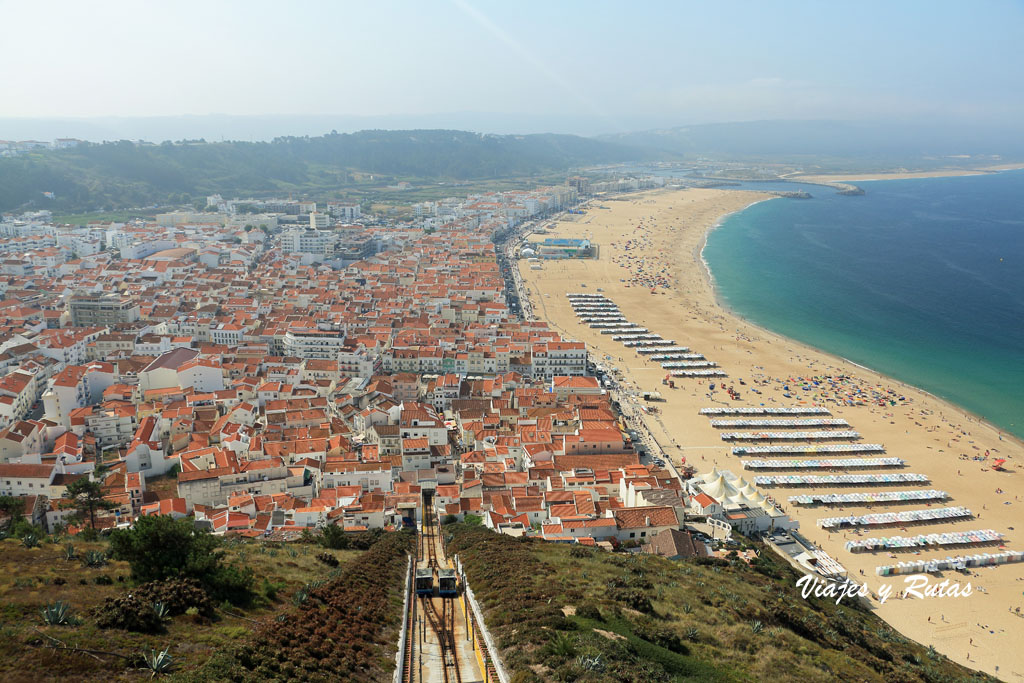 Subida del funicular de Nazaré