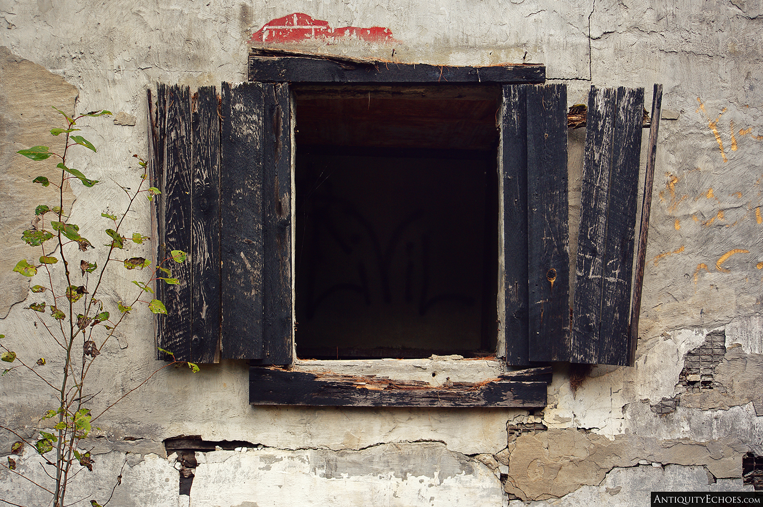 Frontier Town - Jail Cell Window