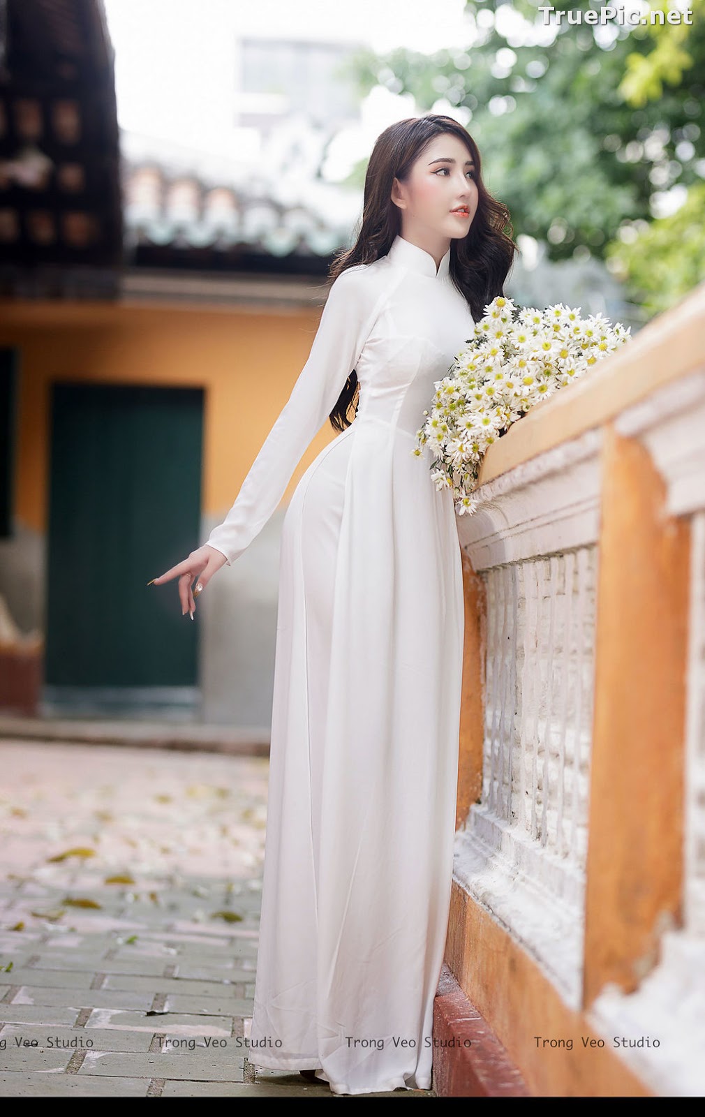 Image The Beauty of Vietnamese Girls with Traditional Dress (Ao Dai) #3 - TruePic.net - Picture-10