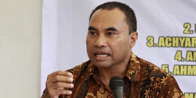 Haris Rusly: Institusi TNI Tak Perintahkan Copot Baliho Habib Rizieq, Pangdam Diperintah Istana?