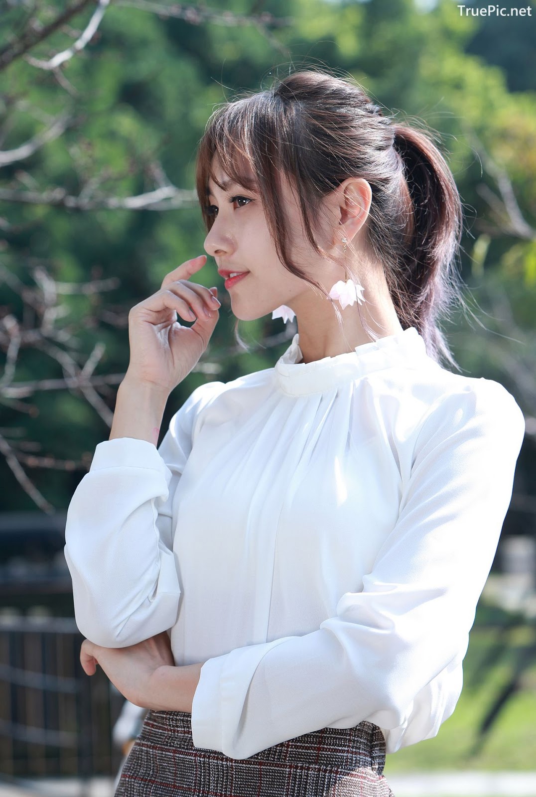 Image-Taiwanese-Model-郭思敏-Pure-And-Gorgeous-Girl-In-Office-Uniform-TruePic.net- Picture-31