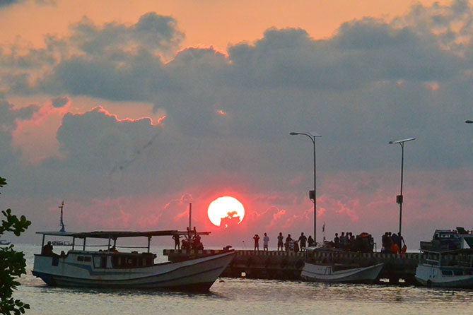 Cerpen senja di sore hari