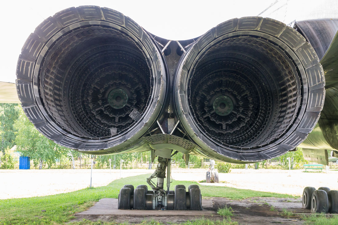 Самолёт Ту-144 двигатели