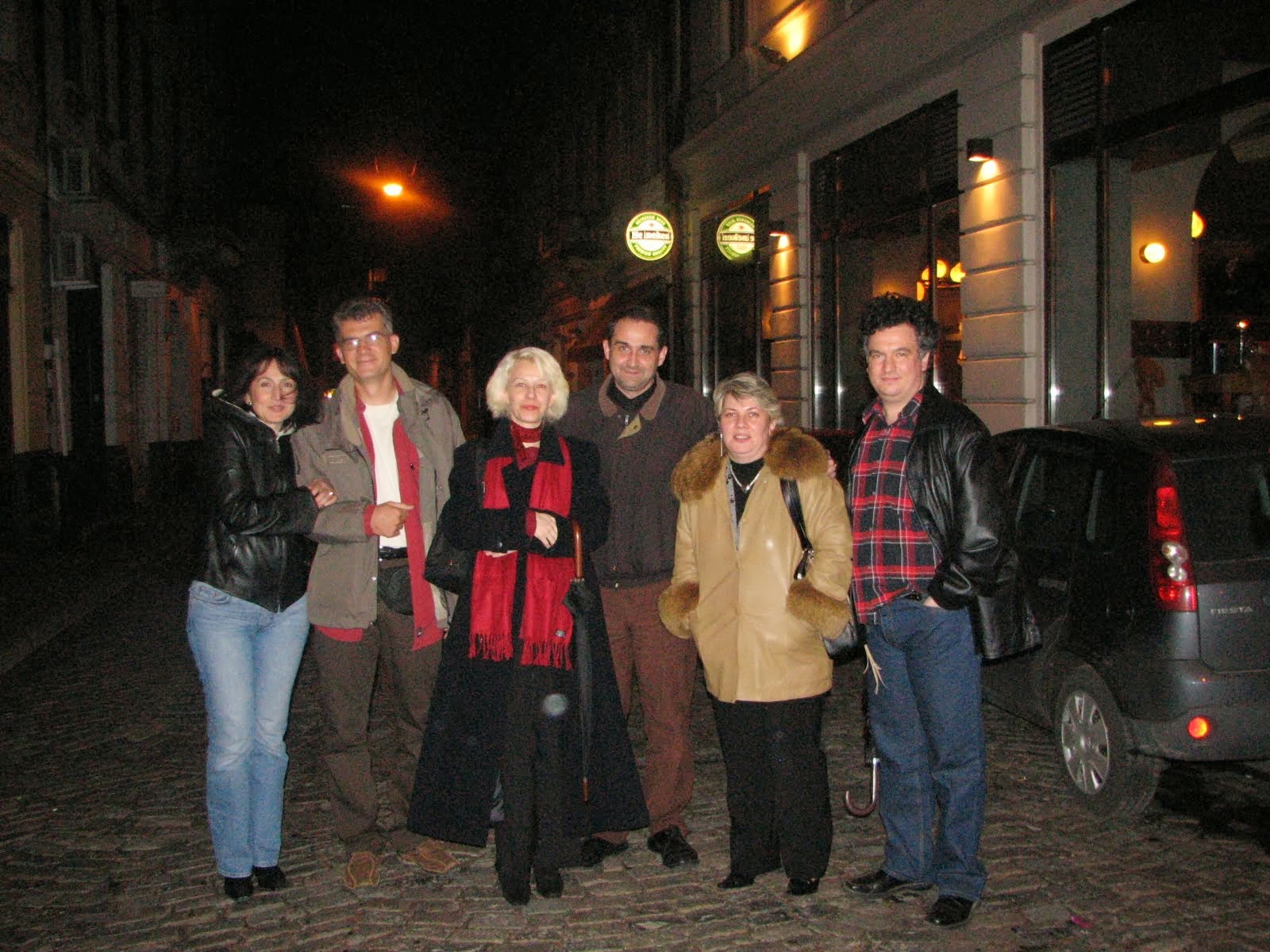 Olivia Maria Marcov Andrei Dobrescu Mihaela Roibu colegii cl 12 V Balcescu, Martie 2007 Bucharest