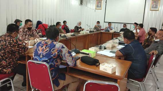 Komisi IV DPRD Padang menggelar rapat bersama