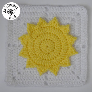 Sun Crochet Applique Embellishment Pattern