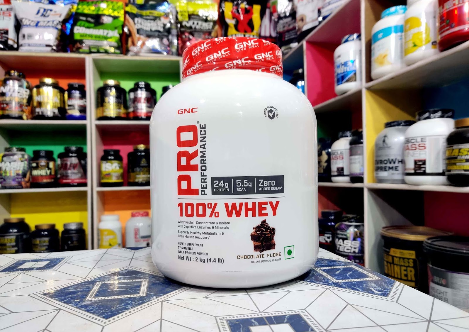 GNC Pro Performance 100 Whey Protein 2 kg NCR Food Supplements