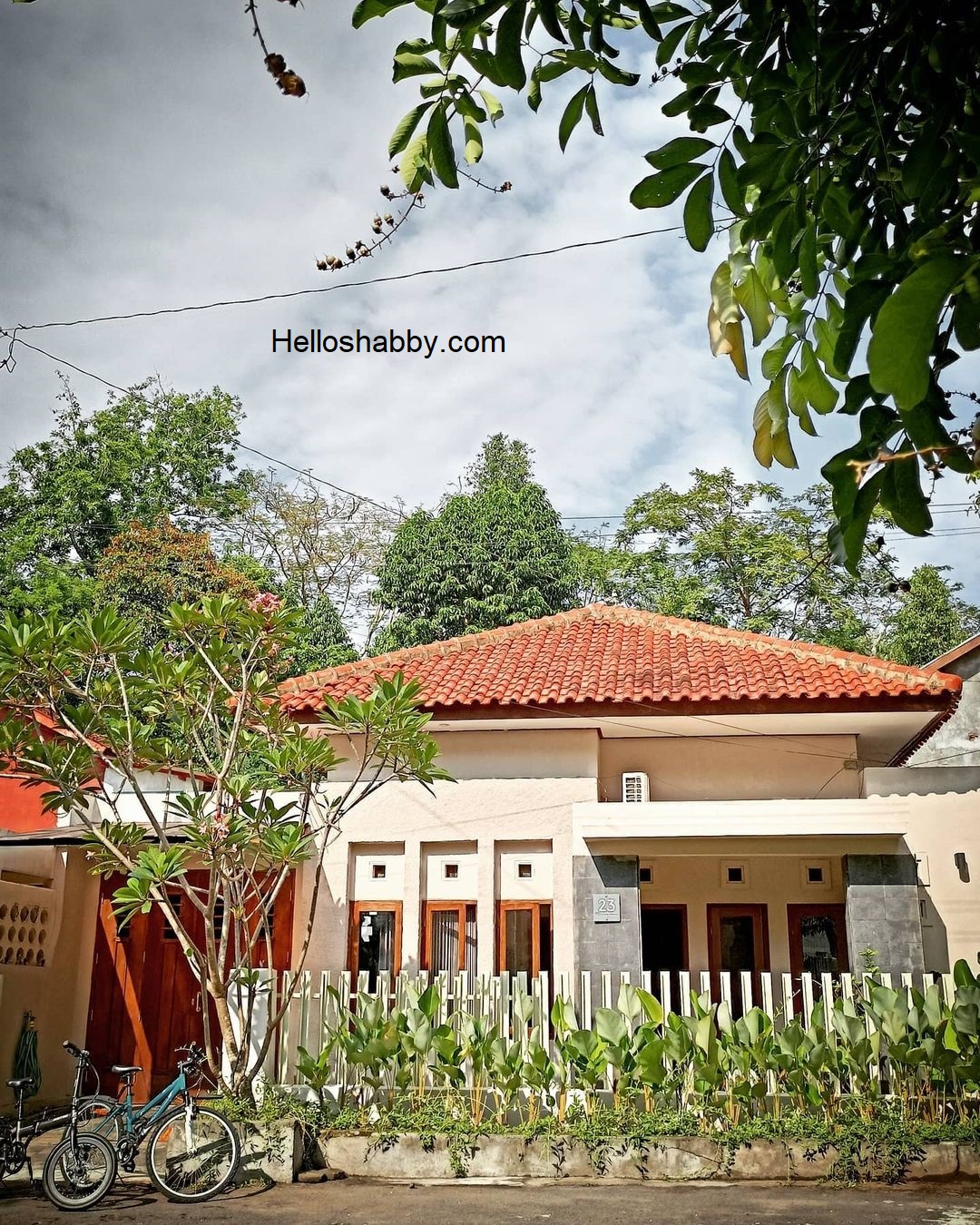 6 Inspirasi Gambar Teras Rumah Sederhana Di Kampung Tapi Modern Helloshabby Com Interior And Exterior Solutions