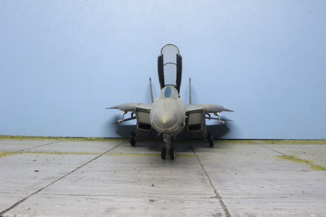 F-14A Tomcat VF111 "Sundowners"'Hasegawa au 1/48. F-14A Tomcat VF111 "Sundowners"'Hasegawa au 1/48.