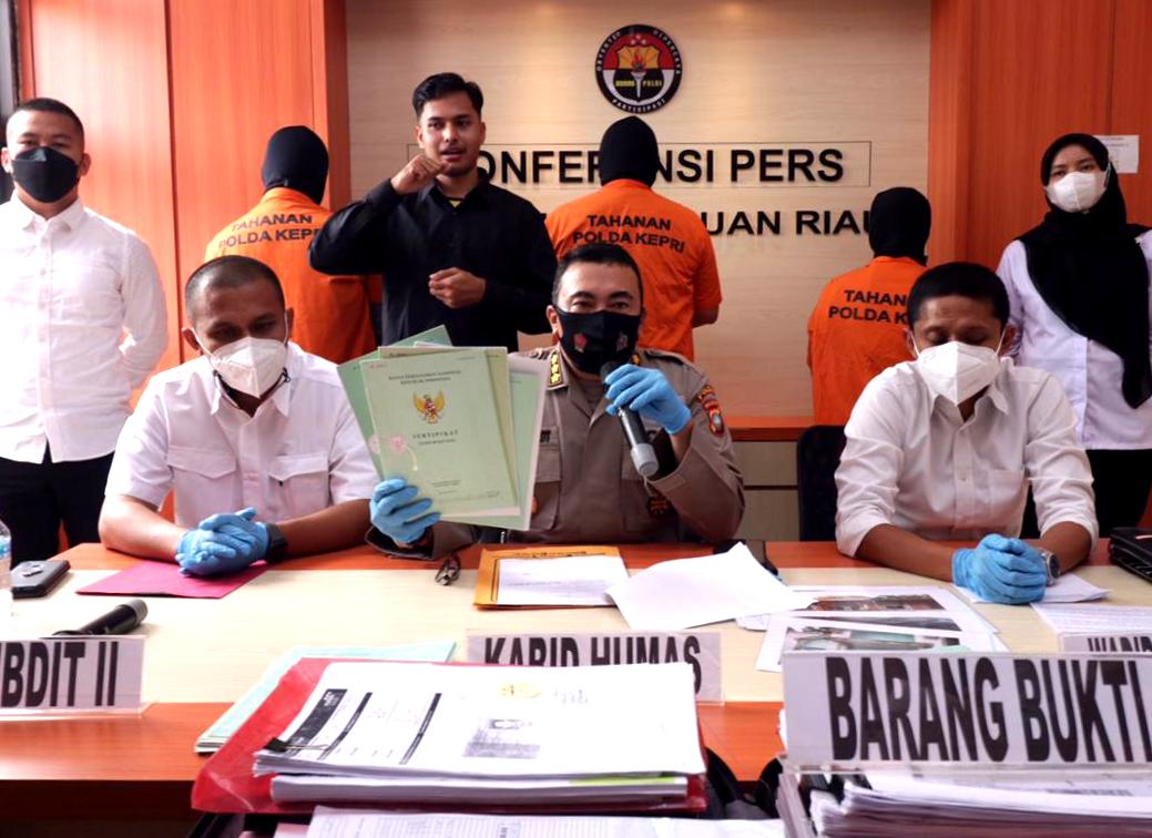 Bank Rugi Miliaran Rupiah, Modus Gunakan 23 Sertifikat Tanah di Batam Bank Rugi Miliaran Rupiah, Modus Gunakan 23 Sertifikat Tanah di Batam