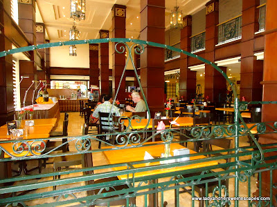restaurant of BayView Park Hotel Manila