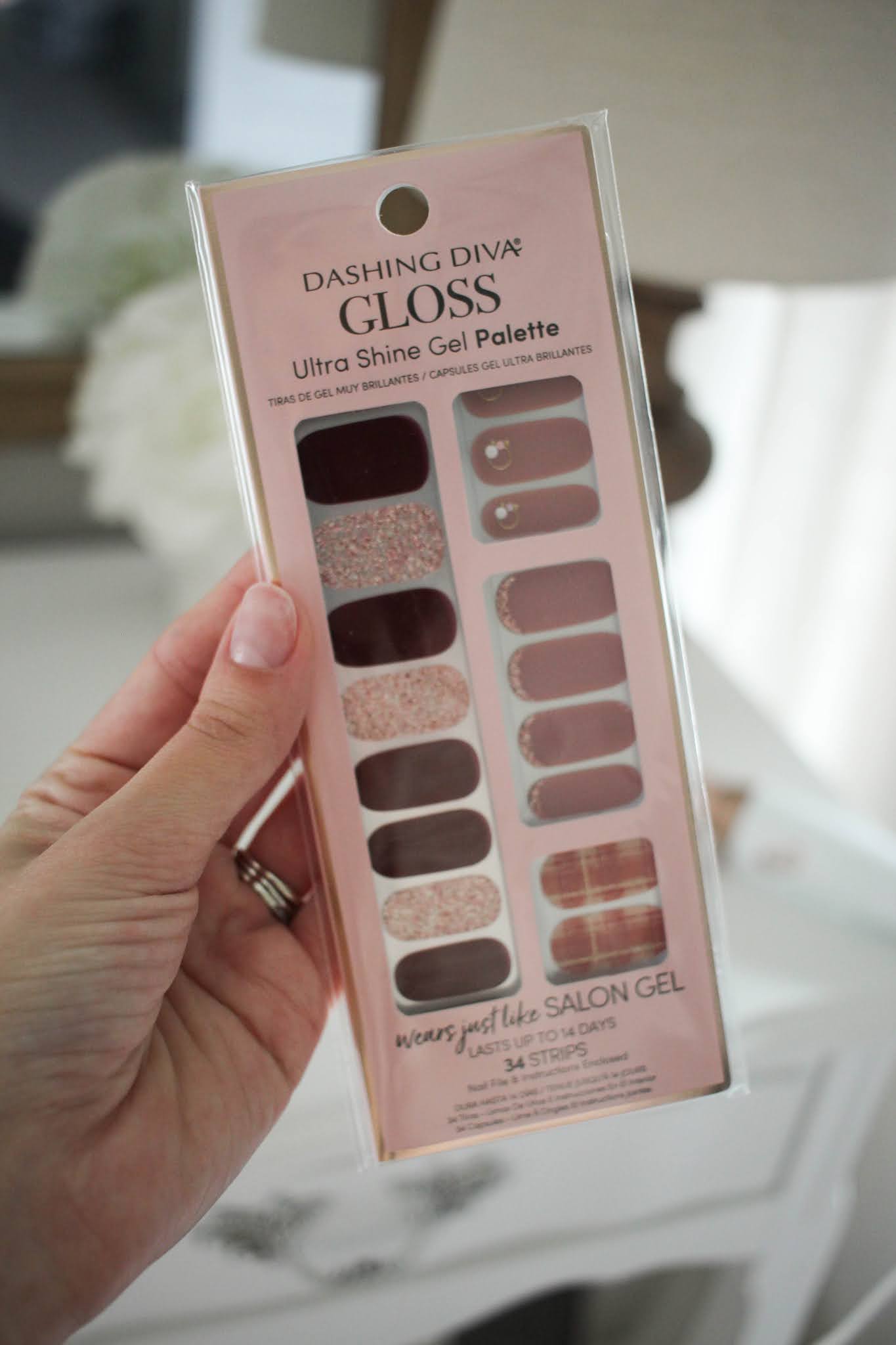 DASHING DIVA GLOSS SALONLIKE NAIL STRIPS HOW TO APPLY A Classy