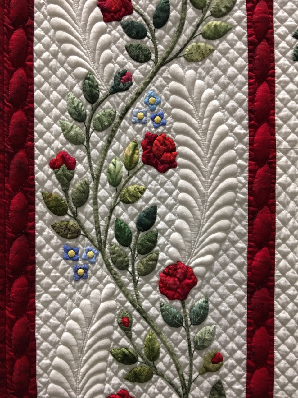 More amazing quilts from the 2017 Sydney Quilt Show Blue Mountain Daisy
