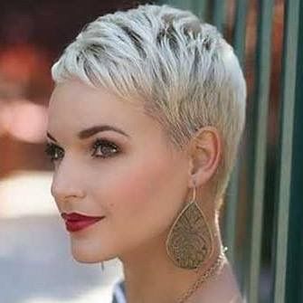 La Moda En Tu Cabello Increibles Cortes Pixie Cabello Lacio 2019 2020