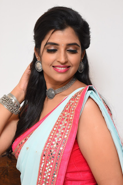 Anchor Shyamala Latest Photos in Saree At Gully Rowdy Pre Release Event Anchor Shyamala Latest Photos in Saree At Gully Rowdy Pre Release Event