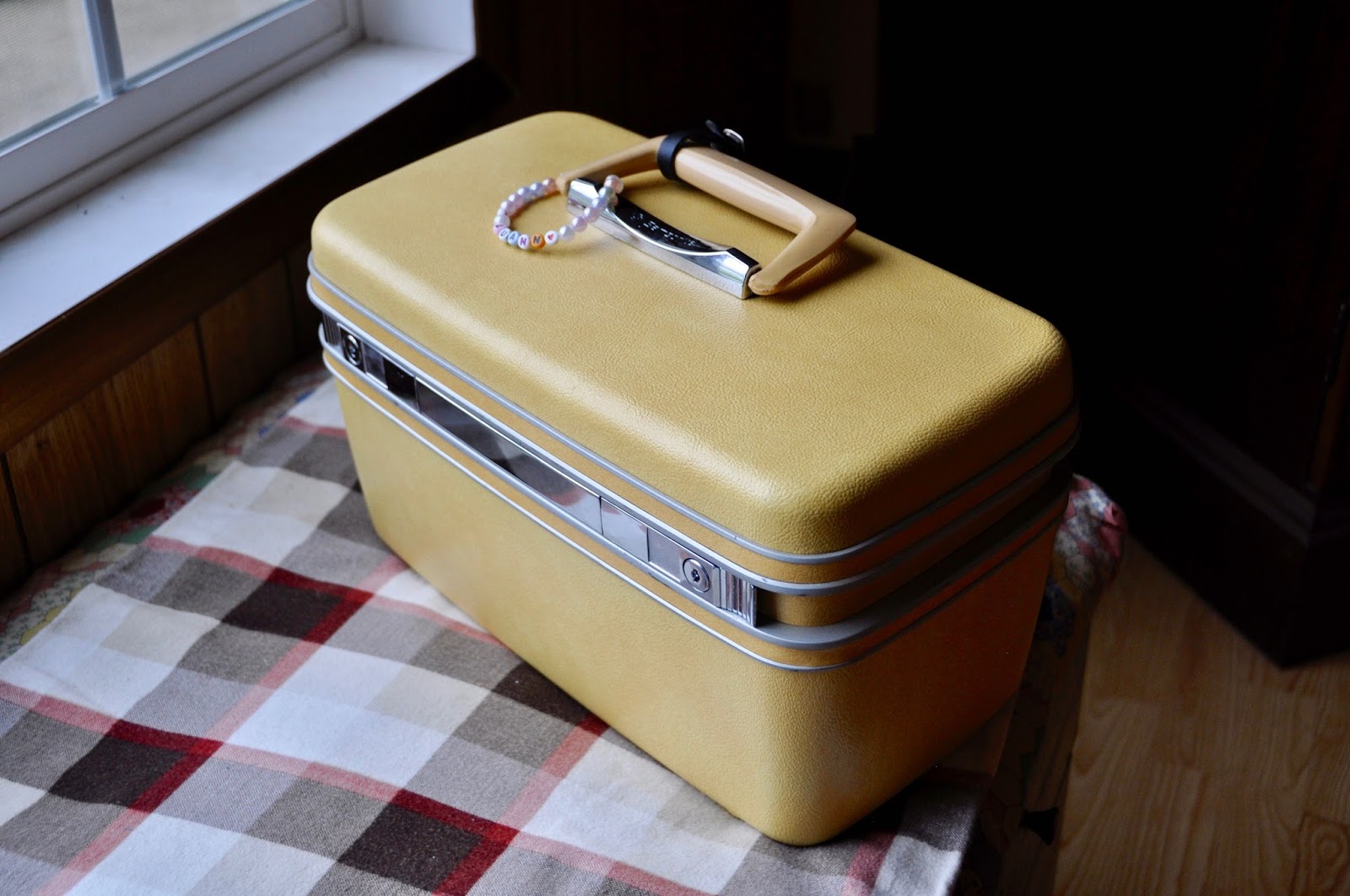 LuAnn Kessi Hand Piecing.....Vintage Train Cases