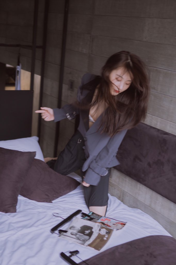 퇴근후 침대에서 빈둥빈둥