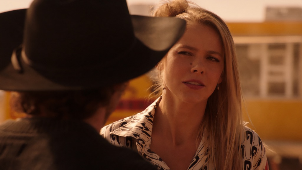 ROSWELL, NEW MEXICO Season 3 Trailer, Clip, Featurette, Images and