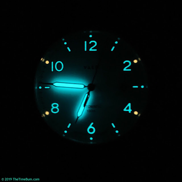 Vaer Automatic White Design lume